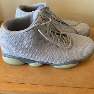 Nike Air Jordan Horizon Low Wolf Gray (size 9.5)